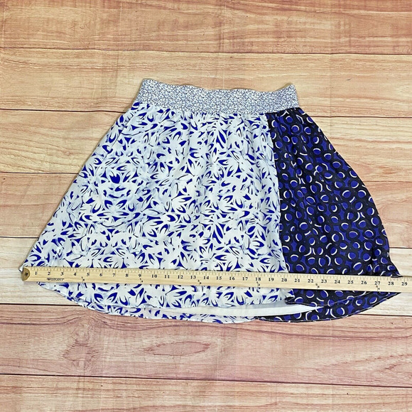 Maeve Anthropologie Blue & White Floral Skirt Size Extra Small 100% Silk - Picture 3 of 10